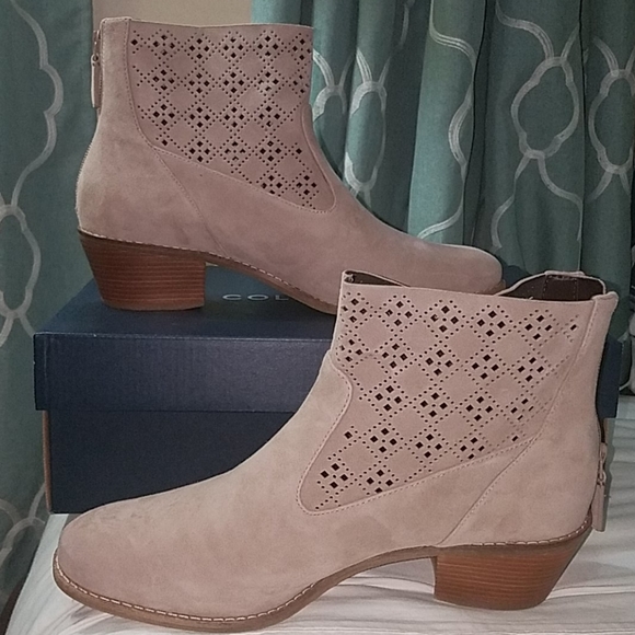 Bottes Fashion Cole Haan 'Jayne Bootie' Pour Femme - Taille 7, En Daim Beige, Neuf Avec Emballage